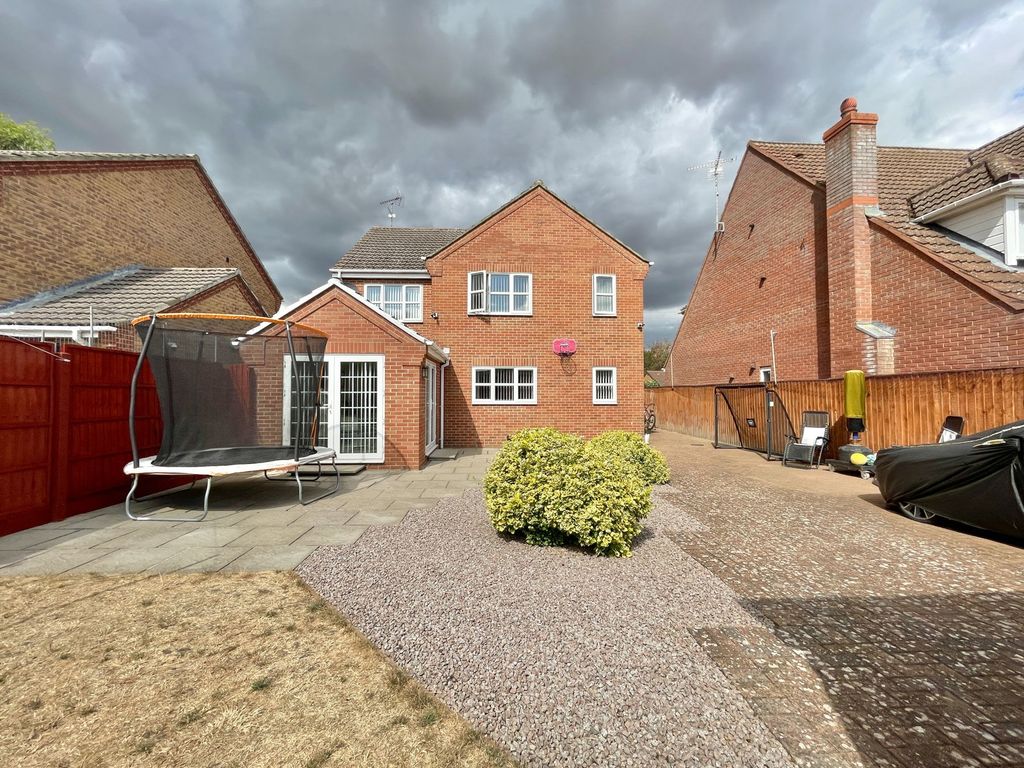 Property photo 1 of 34