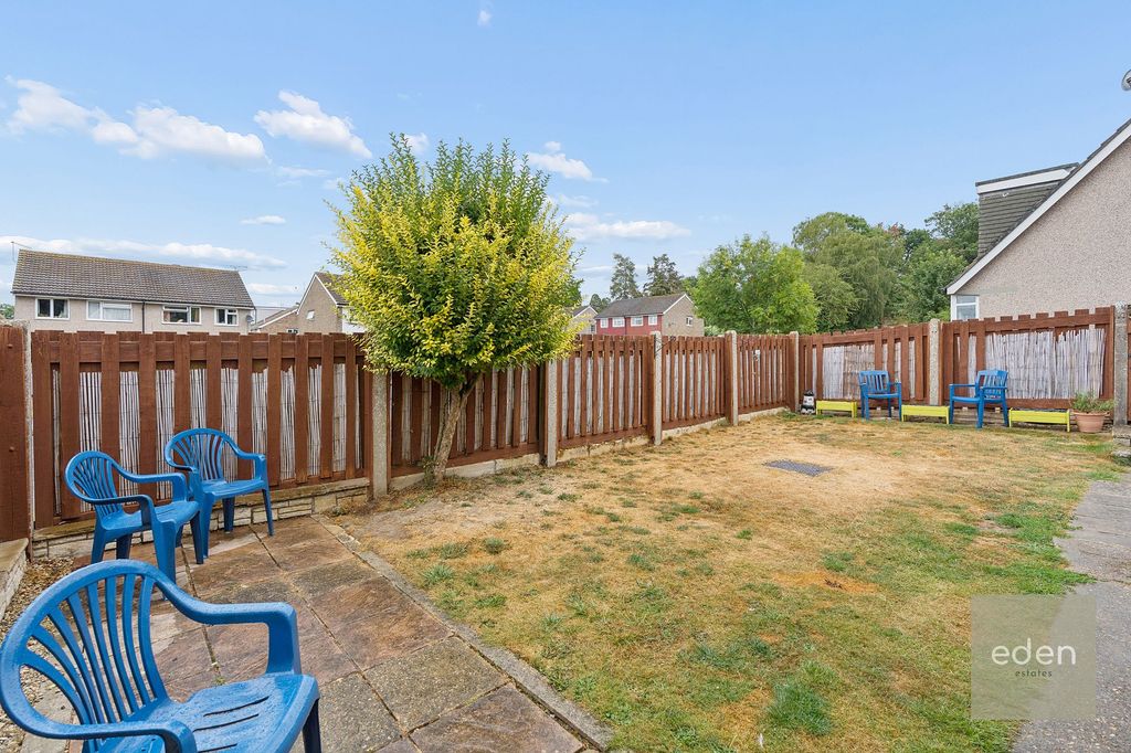 Property photo 2 of 18