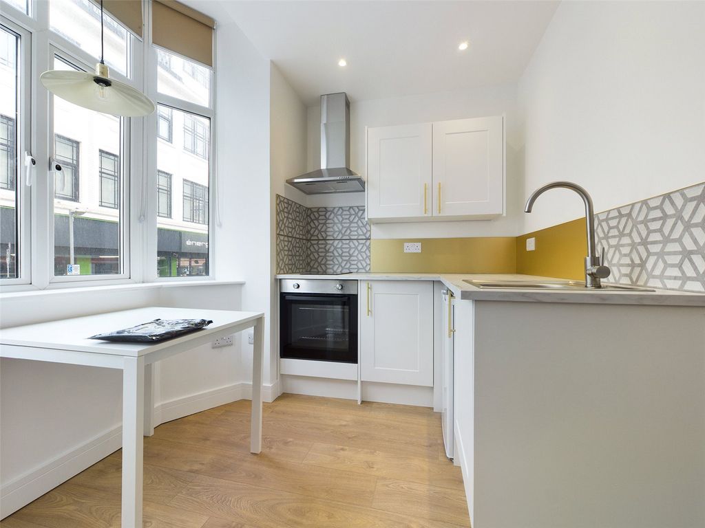 Property photo 1 of 5 Kitchen-To-Rent