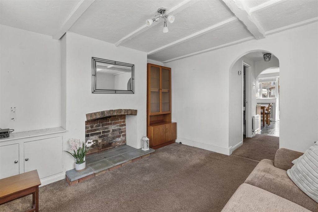 Property photo 3 of 12 Station Road-6.Jpg