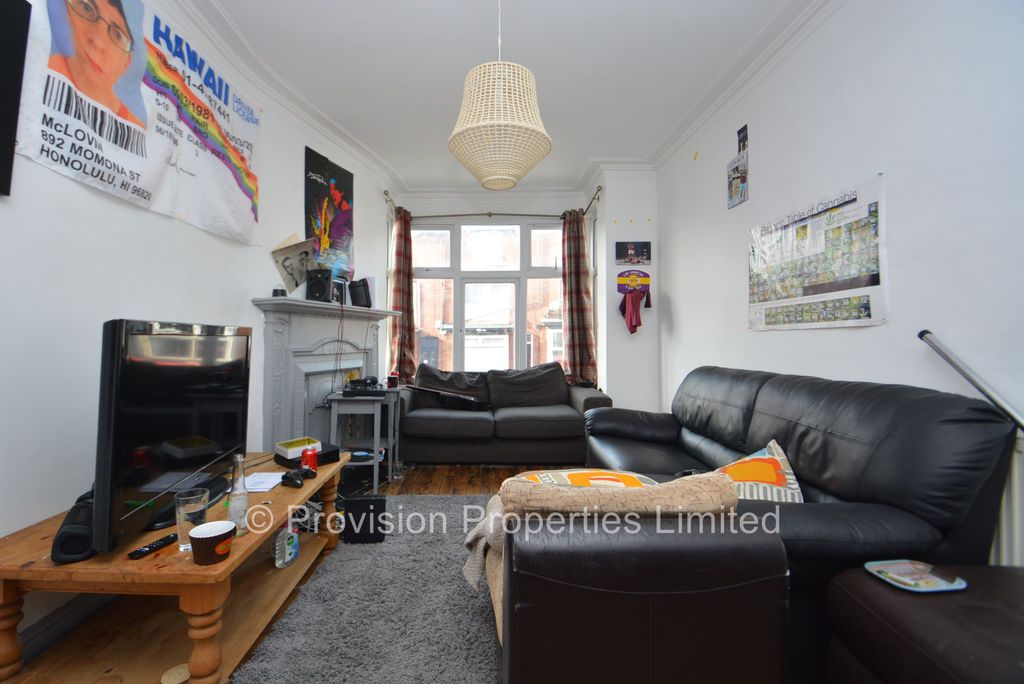 Property photo 1 of 10 Photo