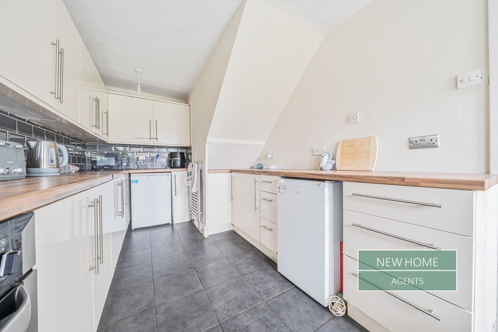 Property photo 3 of 18 Photo 2