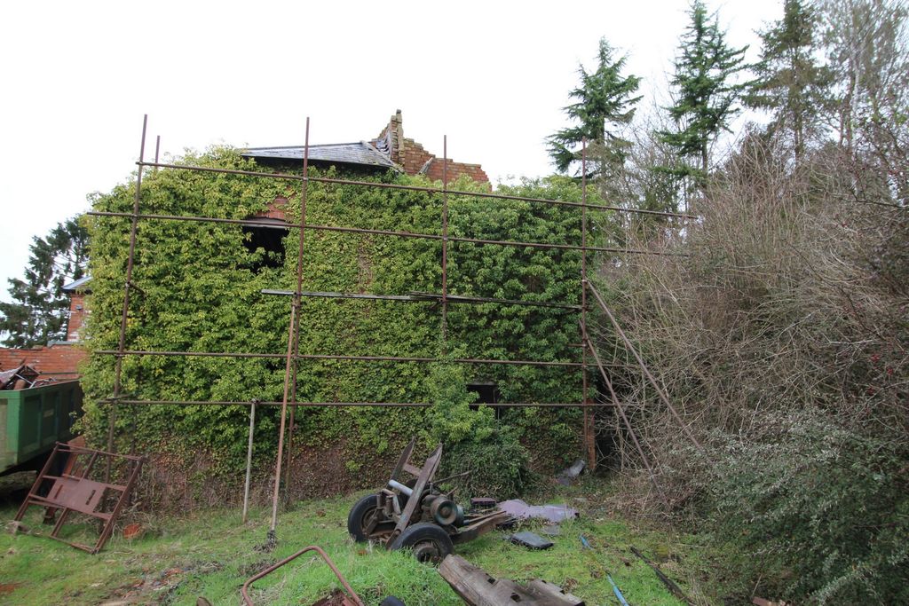 Property photo 2 of 14 Photo 2