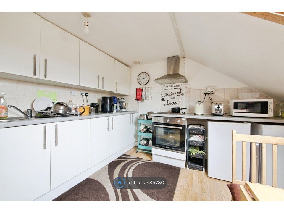 Property photo 1 of 31