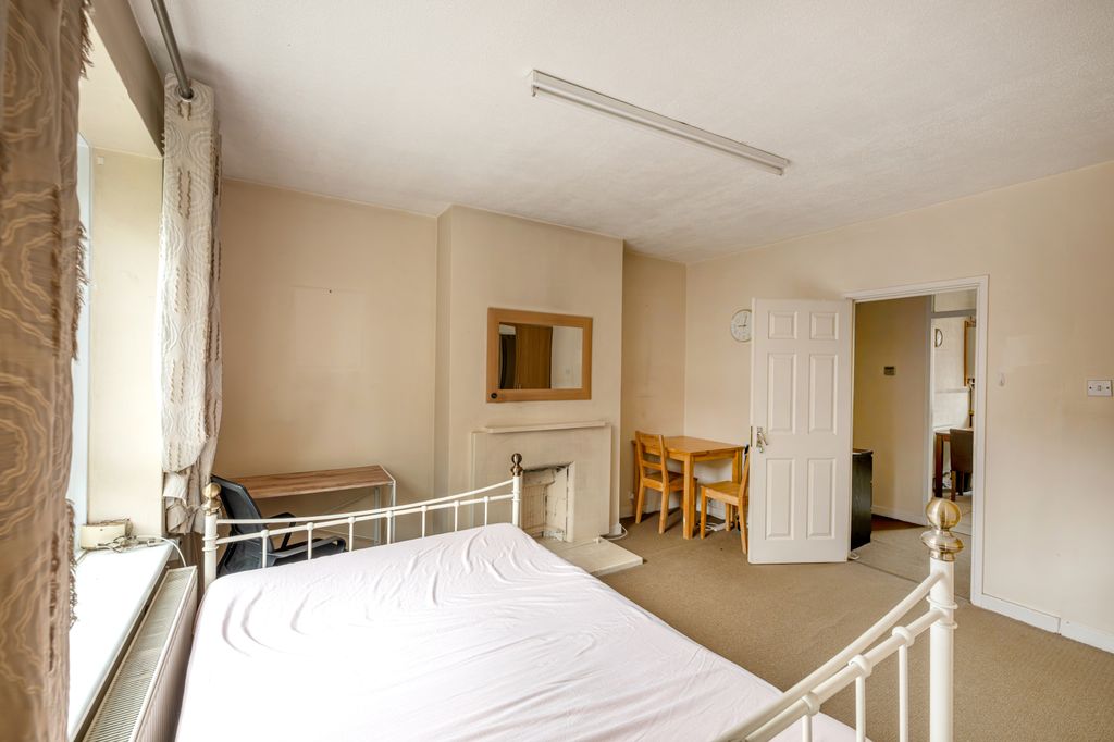 Property photo 3 of 11 Picture No. 09