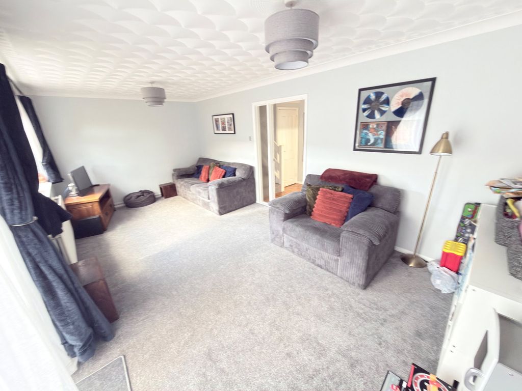 Property photo 3 of 22