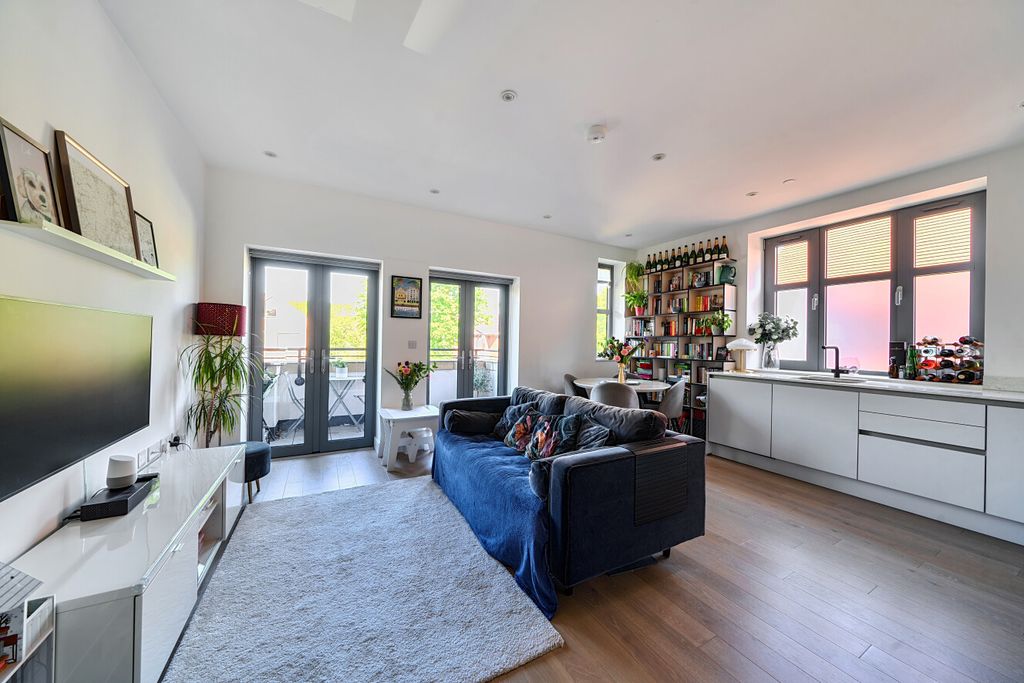 Property photo 2 of 20 1452405-15-69F46B...