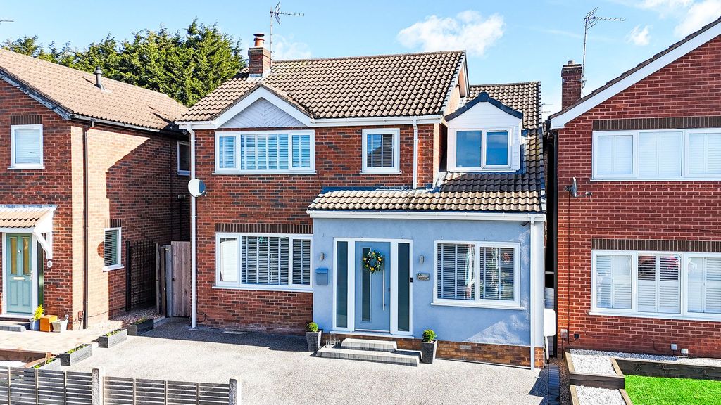 Property photo 1 of 33