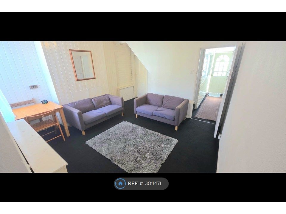 Property photo 2 of 13 Living Room