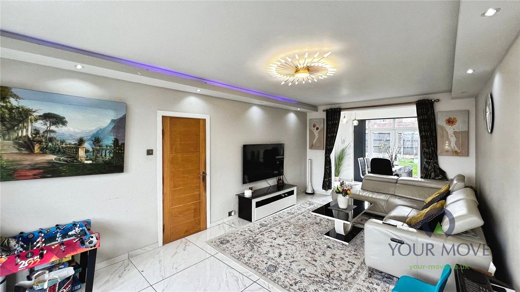 Property photo 3 of 15 Picture No. 30