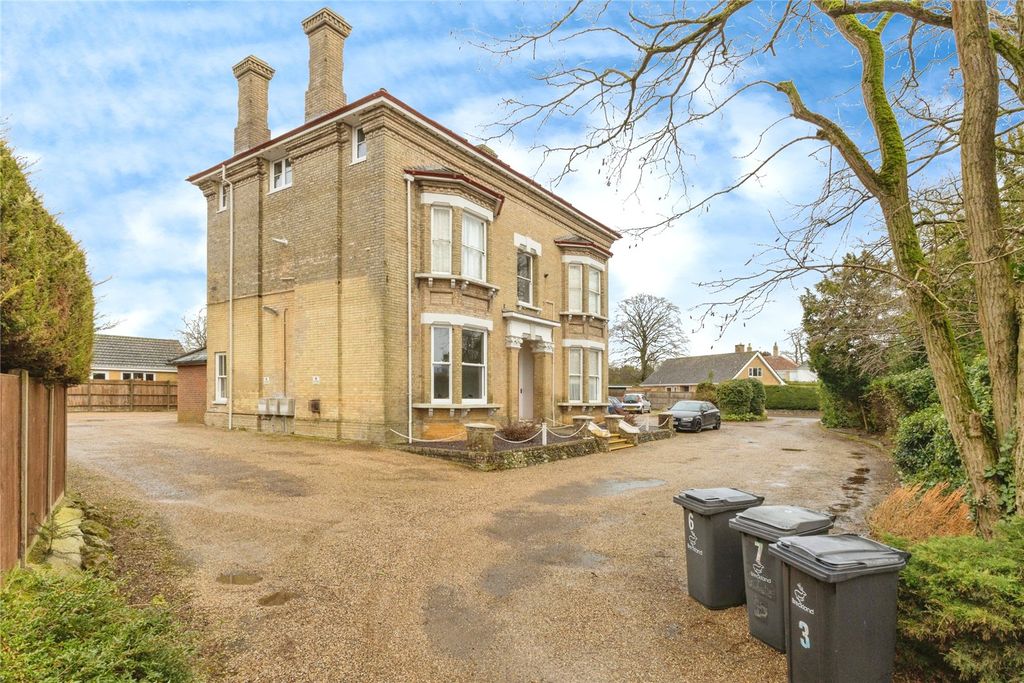 Property photo 1 of 11 Photography