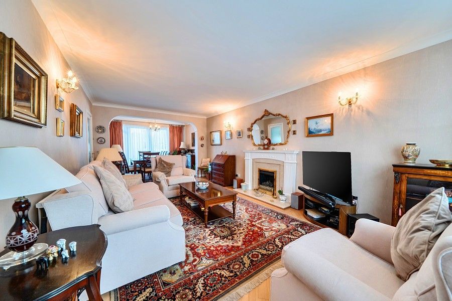 Property photo 2 of 14