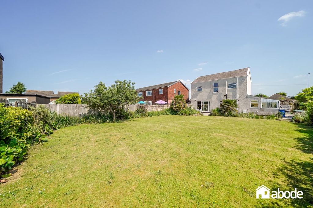Property photo 2 of 30 Dsc06263-Hdr.Jpg