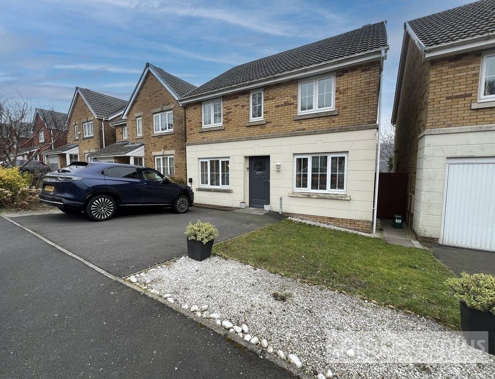 Property photo 1 of 17 Picture No. 02