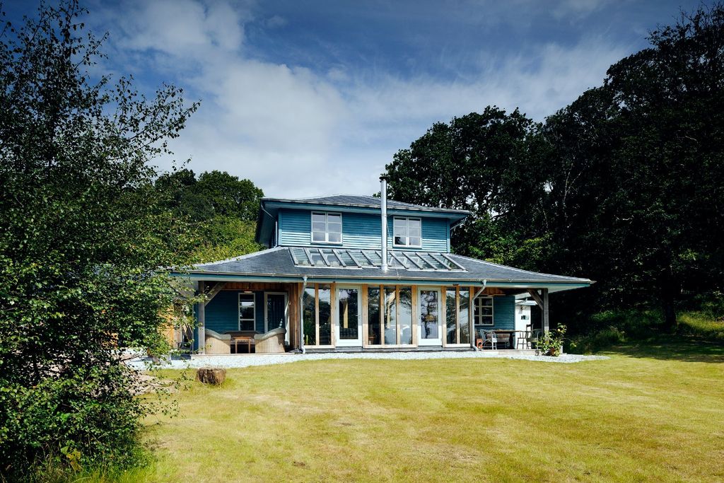 Property photo 1 of 20 Tigh Darach