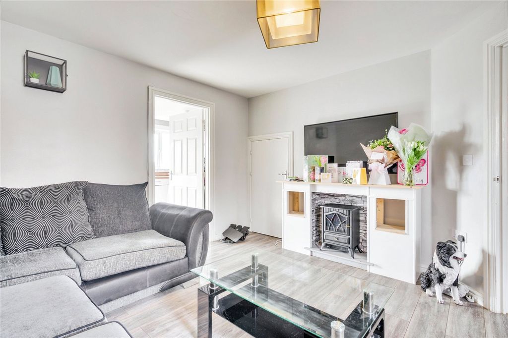 Property photo 2 of 15 Picture No. 14