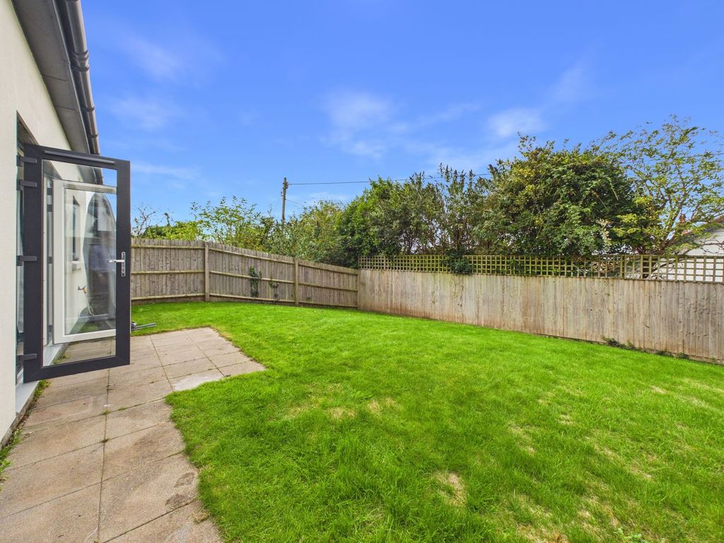 Property photo 2 of 35