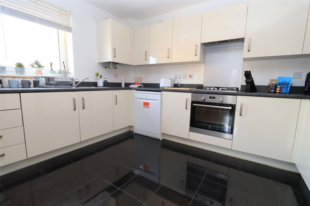 Property photo 2 of 10 Picture No. 03