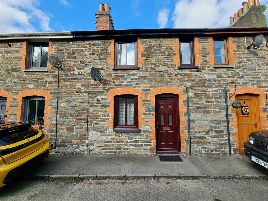 Property photo 1 of 20 Front.Jpg