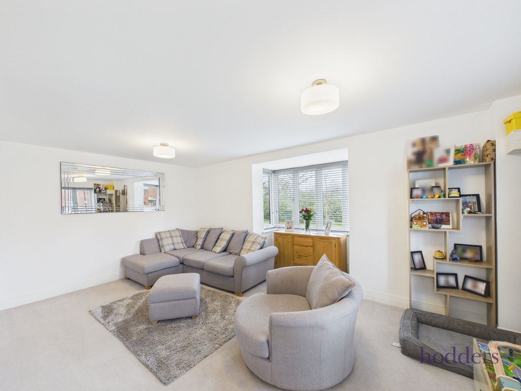 Property photo 2 of 25 Picture No. 13