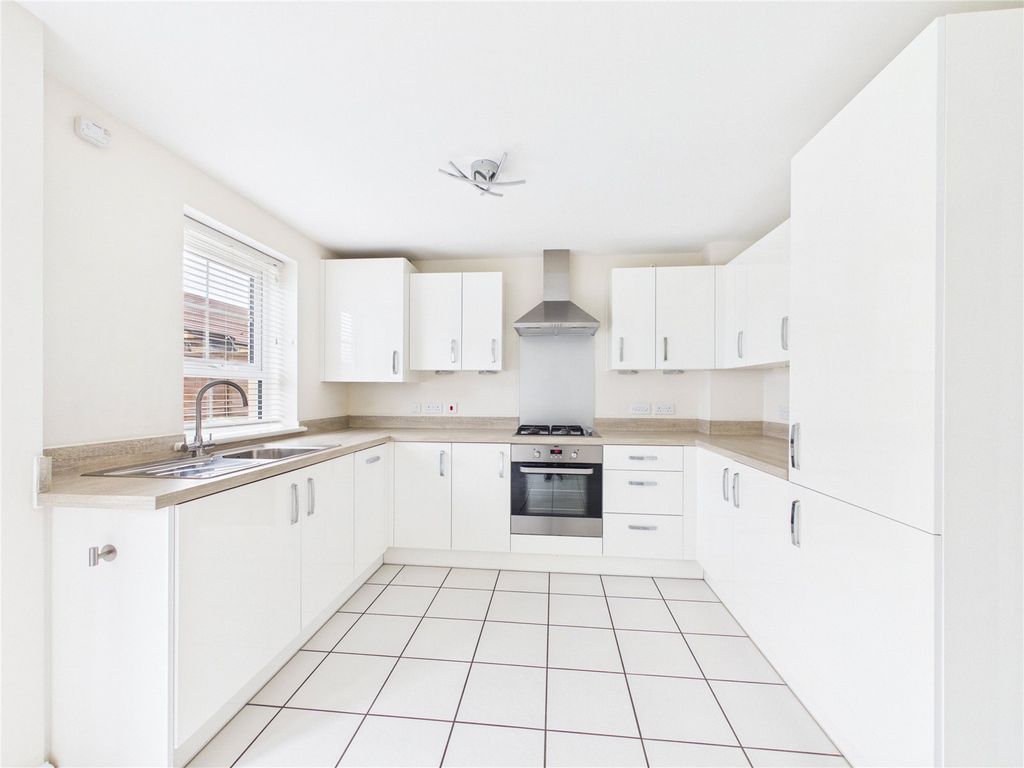 Property photo 2 of 17 Picture No. 26