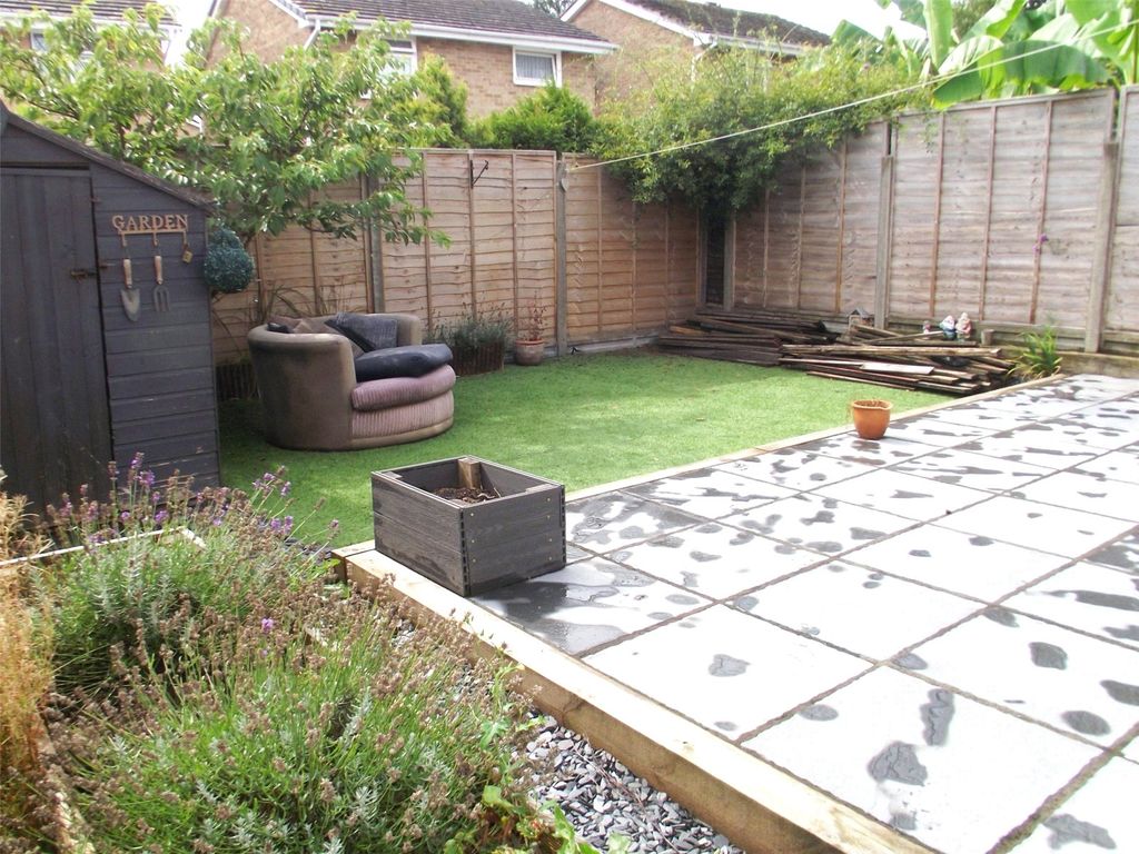 Property photo 3 of 13 Garden