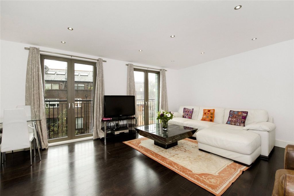 Property photo 1 of 10