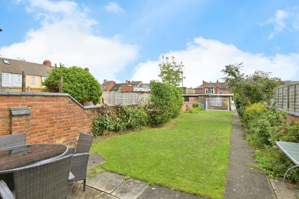 Property photo 2 of 16