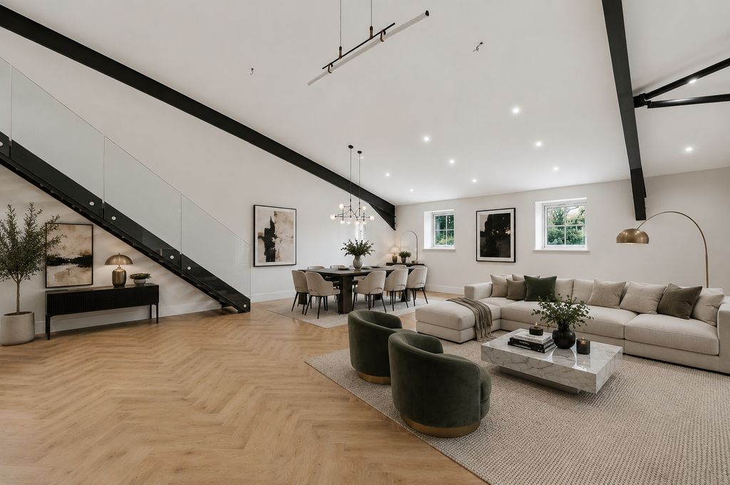 Property photo 3 of 10 Open Plan Living