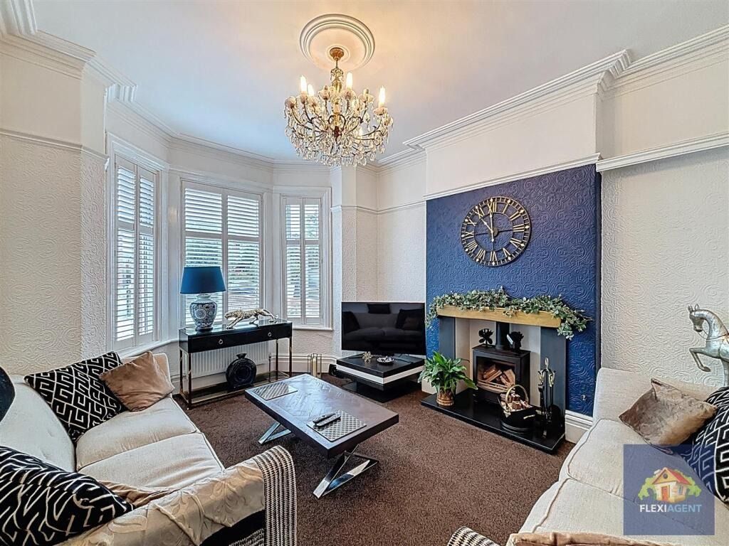 Property photo 2 of 30 4367371
