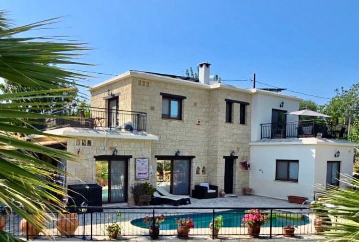 Property photo 1 of 35