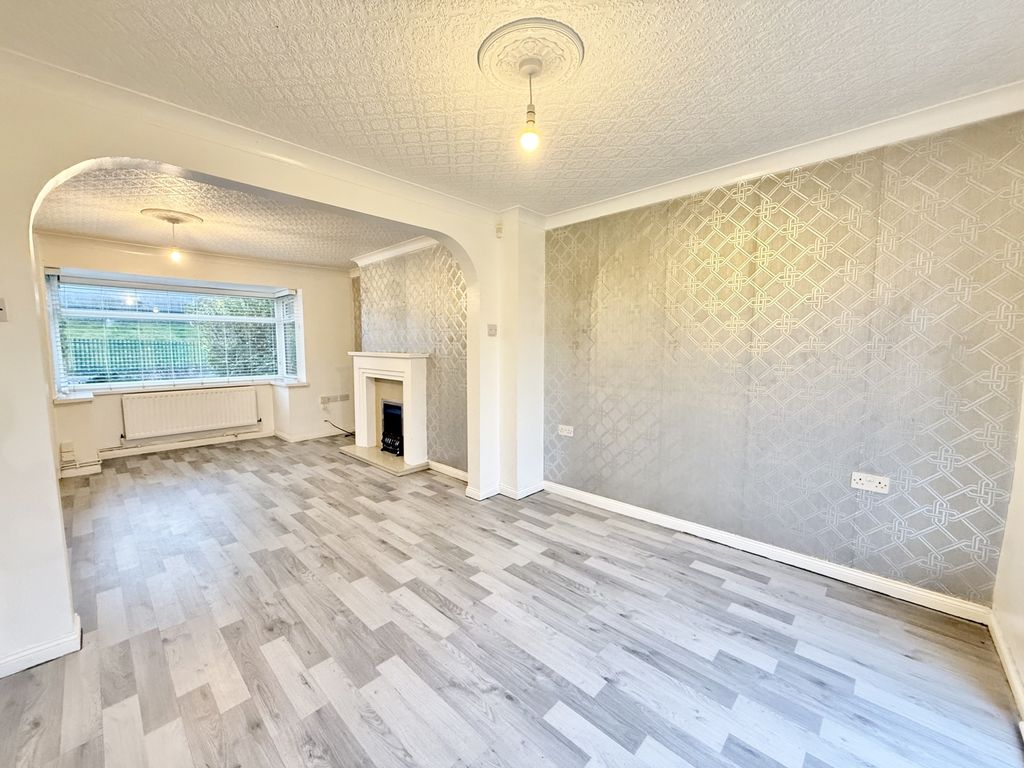 Property photo 3 of 14 Img_5587