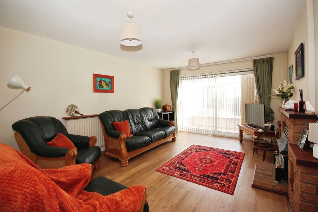 Property photo 3 of 15