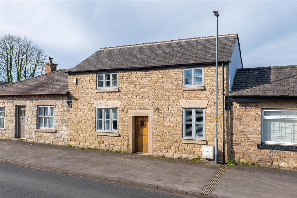 Property photo 1 of 34 Front External