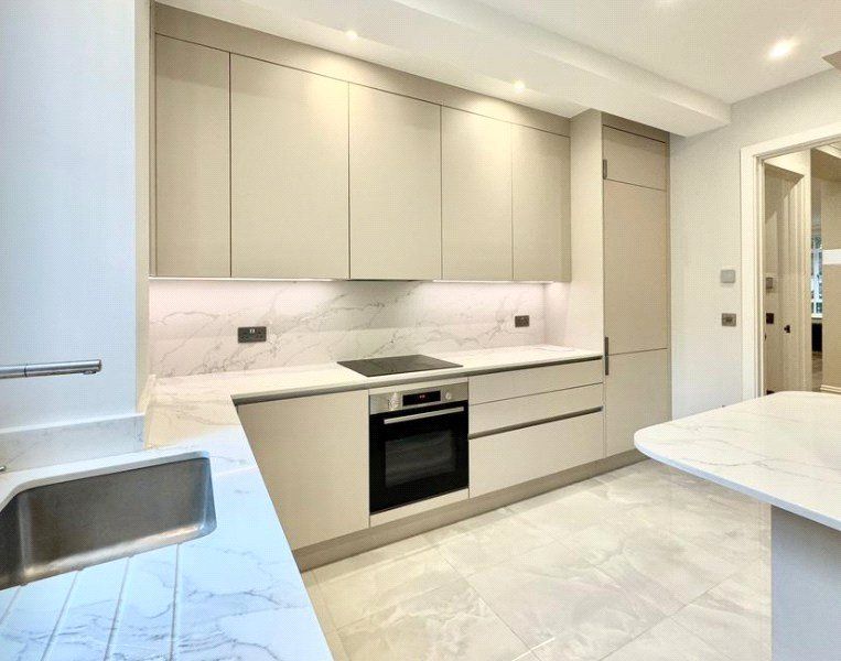 Property photo 3 of 11 Picture No. 23