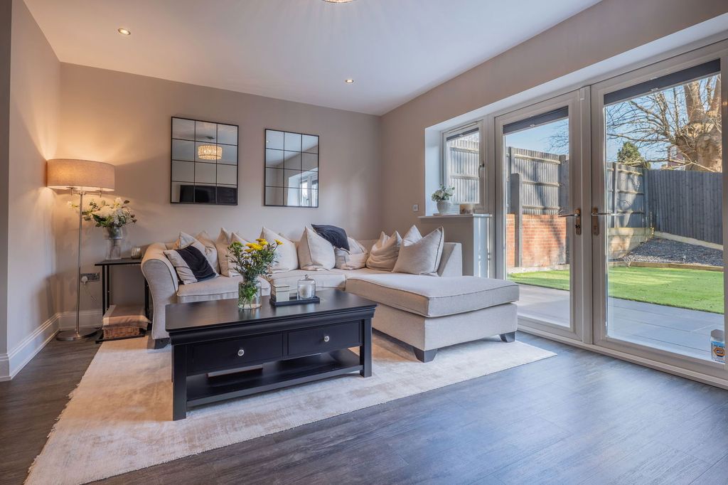 Property photo 1 of 30