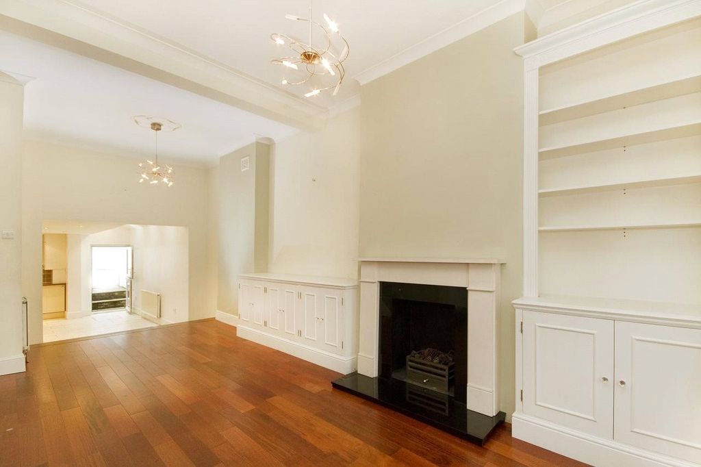 Property photo 2 of 5