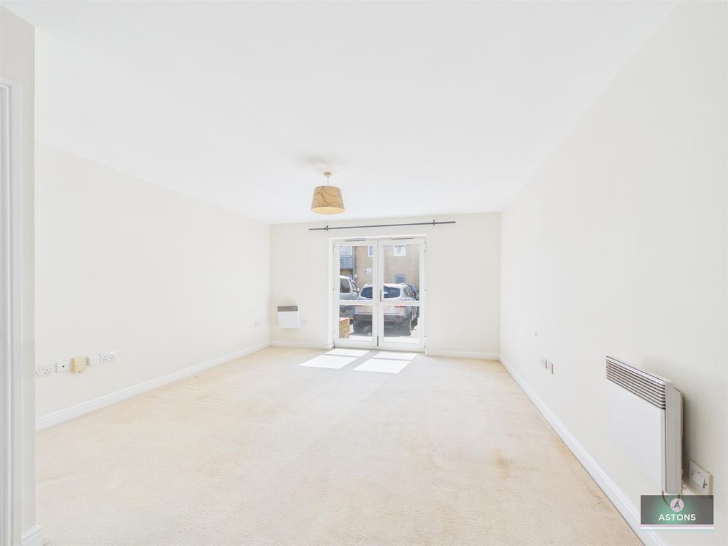 Property photo 2 of 6 Cam02067G0-Pr0275-Still003.Jpg
