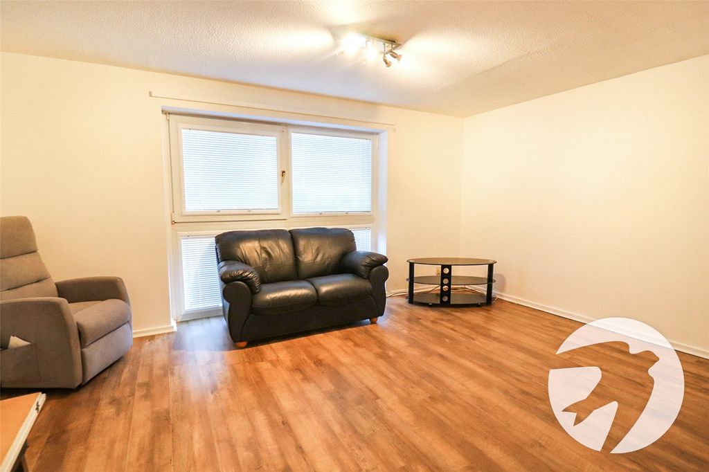 Property photo 2 of 14 Picture No. 19