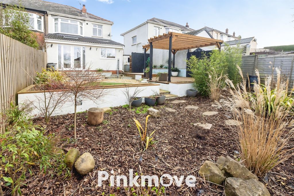 Property photo 2 of 29