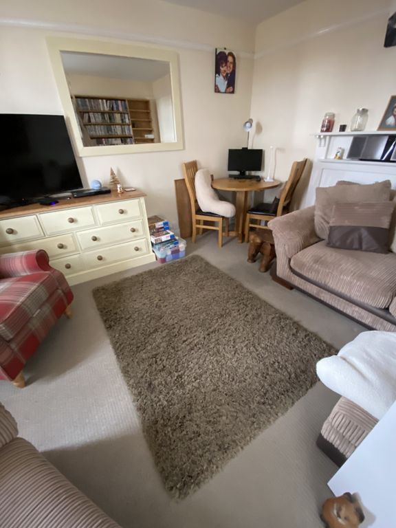 Property photo 2 of 8