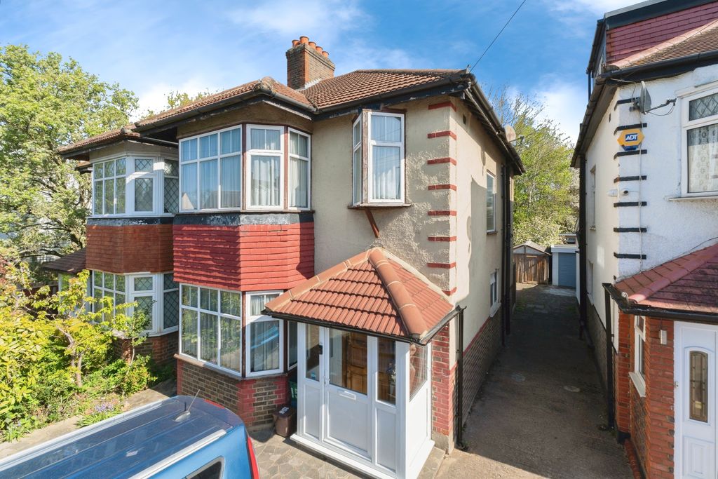 Property photo 1 of 15