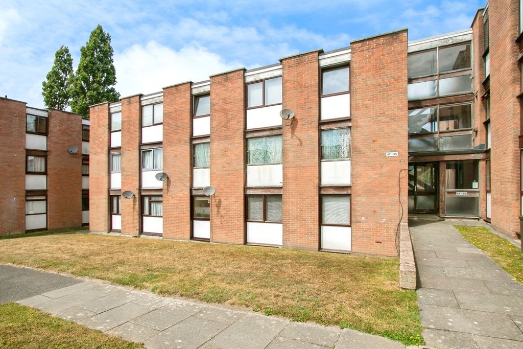 Property photo 1 of 17 Exterior