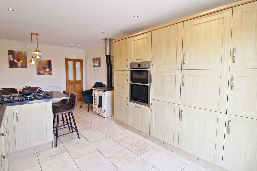 Property photo 2 of 31 Kitchen-Diner