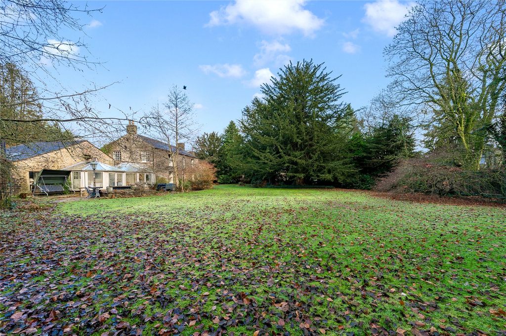 Property photo 3 of 30 External