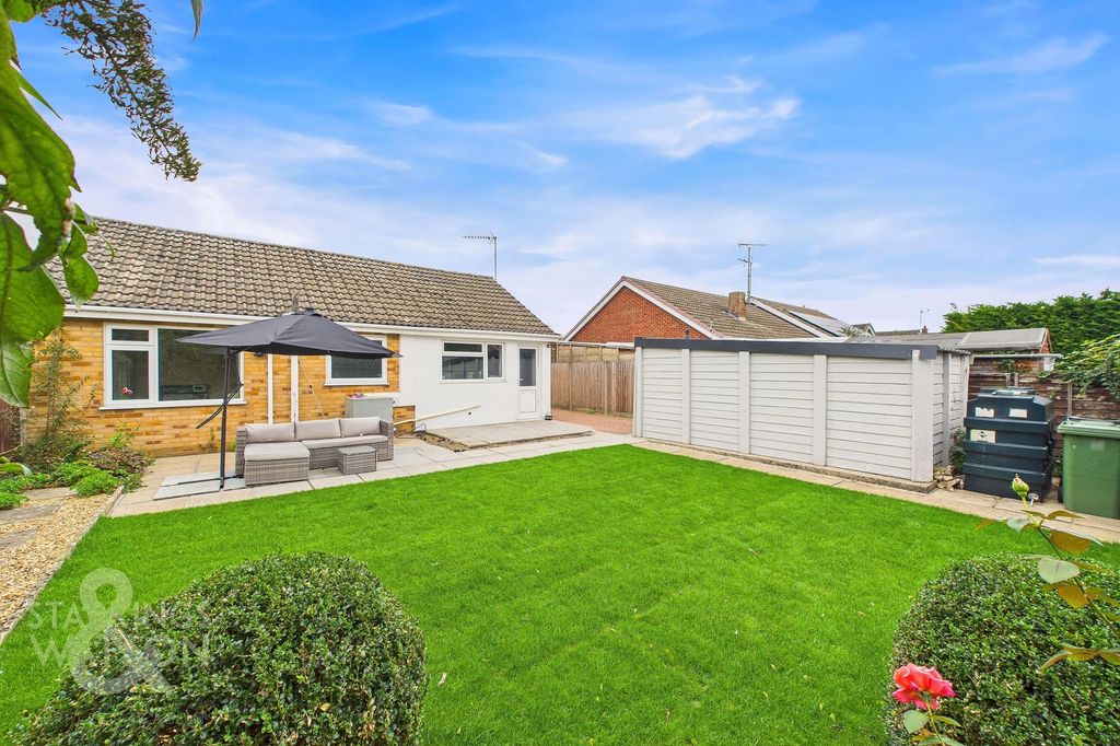 Property photo 1 of 24