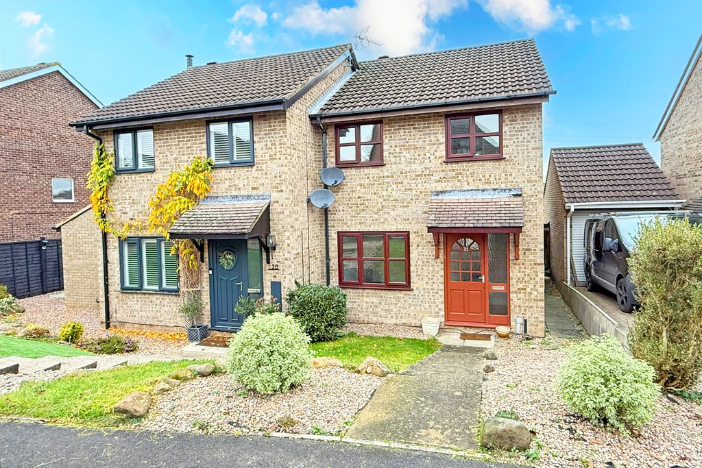 Property photo 1 of 11