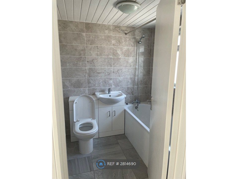 Property photo 3 of 3