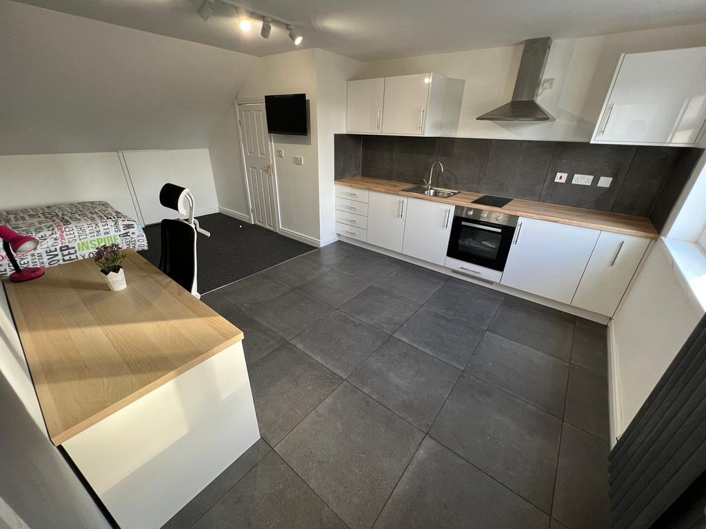 Property photo 3 of 12 Whatsapp Image 2024-04-24 At 22.56.19_Bc7d2E47