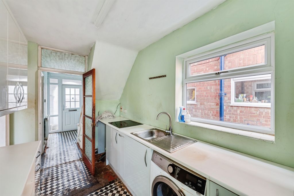 Property photo 3 of 17